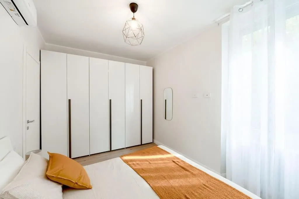 Casa Oriana 2 Milano Centro-Metro M1 Daire İtalya